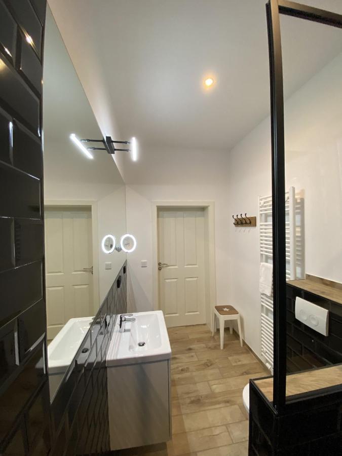 Urban Stay Hamburg - Apartments "Backbord" & "Steuerbord Mit Sauna" Bagian luar foto