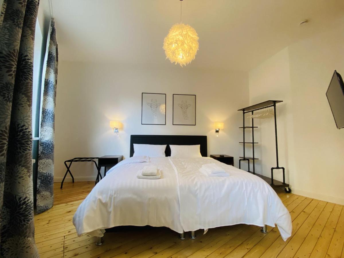Urban Stay Hamburg - Apartments "Backbord" & "Steuerbord Mit Sauna" Bagian luar foto
