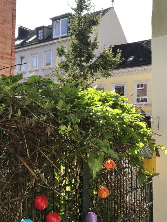 Urban Stay Hamburg - Apartments "Backbord" & "Steuerbord Mit Sauna" Bagian luar foto